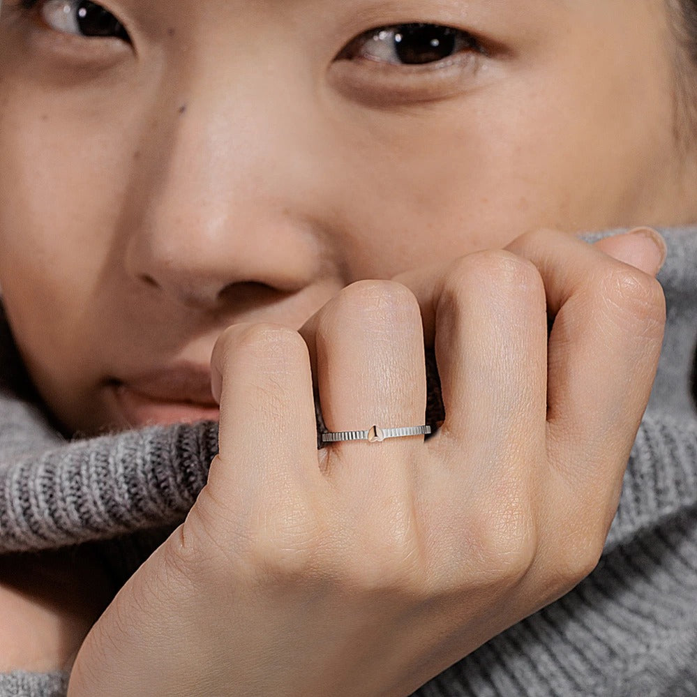 Contrast Color Striped Heart Thin Band Ring